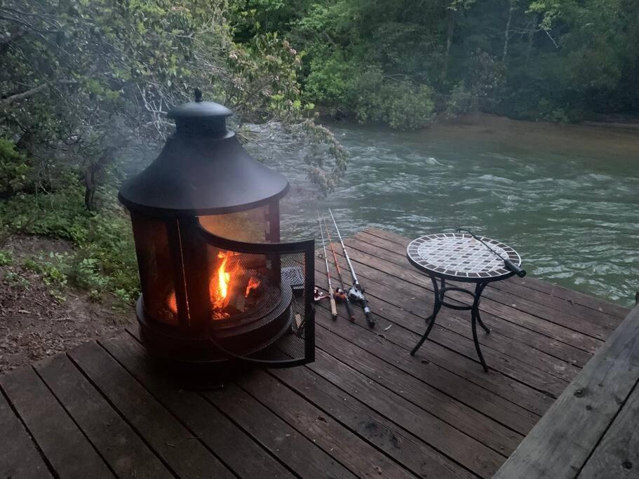 Cabin Fever On Cartecay River Ellijay Extérieur photo