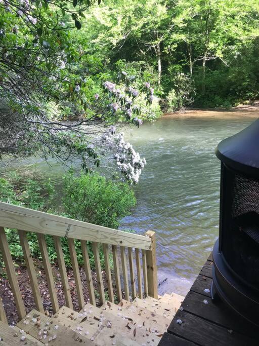 Cabin Fever On Cartecay River Ellijay Extérieur photo